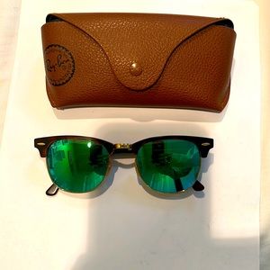 Ray Ban Green Wayfarer